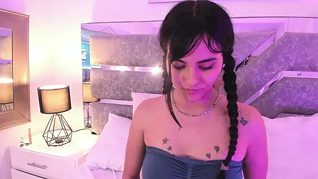 Daniela_Martinez_'s cam snapshot