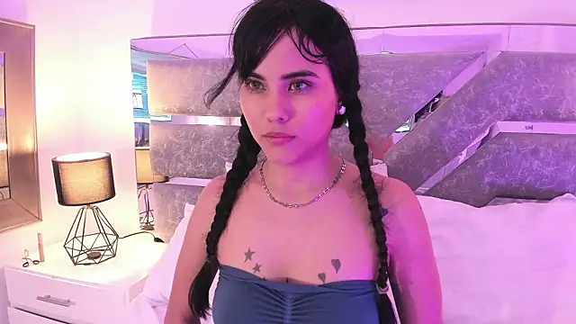 Daniela_Martinez_'s cam snapshot