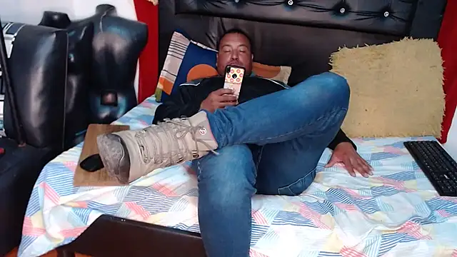 hardrock982 live sex cam