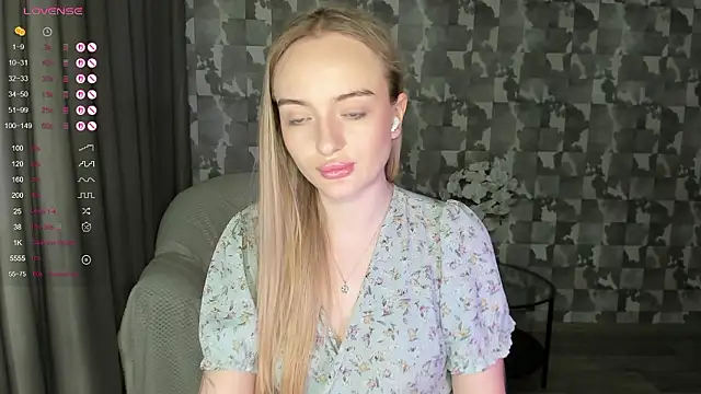 A_delina's cam snapshot