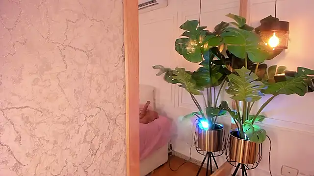 Dafne_Hillss's cam snapshot