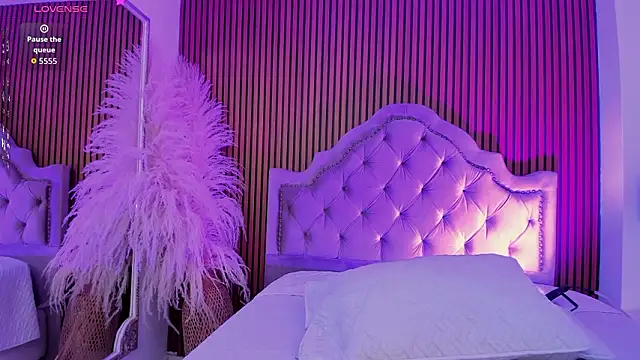 Violett_hott_'s cam snapshot