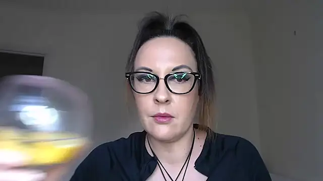 PsychicDominatrix's cam snapshot