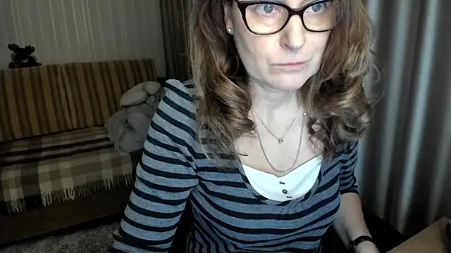 lauraoven's cam snapshot