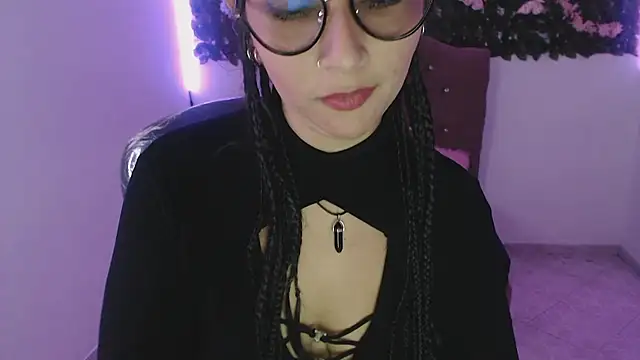 pamela_cherry_11's cam snapshot