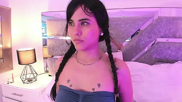 Daniela_Martinez_'s cam snapshot