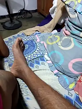 BabyHansi live sex cam