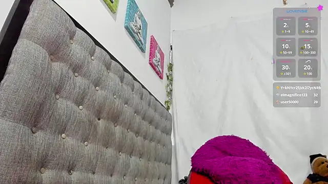 emi_henao's cam snapshot