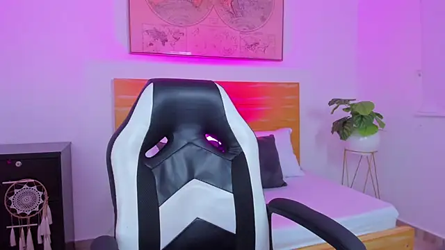 kitty_sweeety_'s cam snapshot