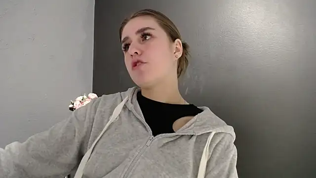 Sunny_siren's cam snapshot