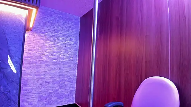 Lili_Gomez_'s cam snapshot