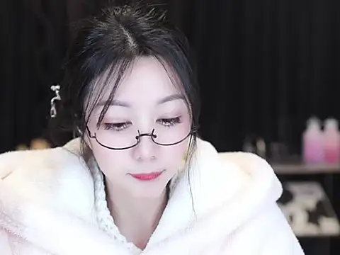 Nuyoah-77's cam snapshot