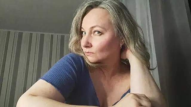 EdithManning's cam snapshot