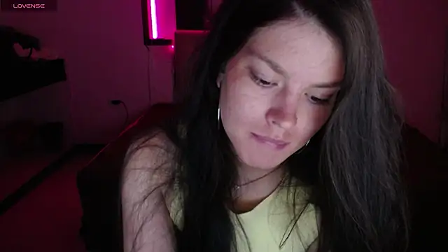 Sara_valderrama_'s cam snapshot