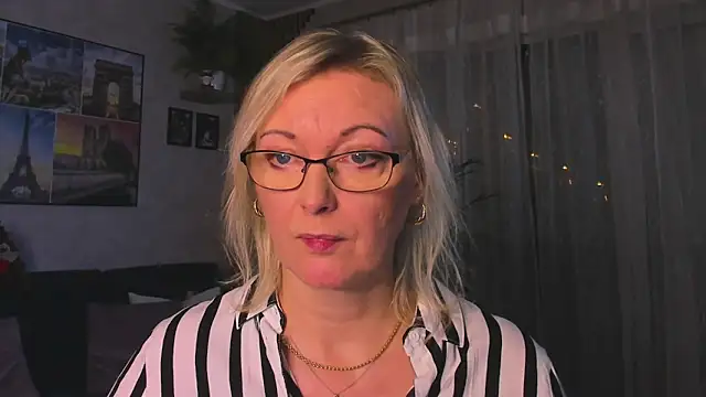 vanessa_chat's cam snapshot