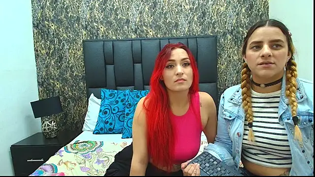 Dakota_Megan_69's cam snapshot