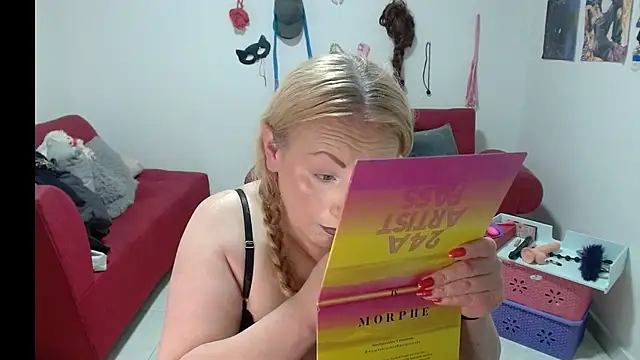 emperabigbootybigass's cam snapshot