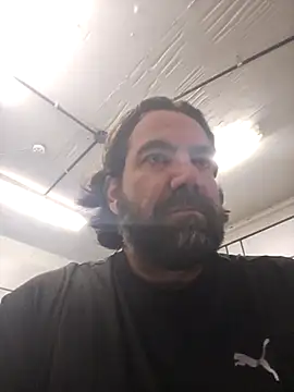 MysterBearMG live sex cam