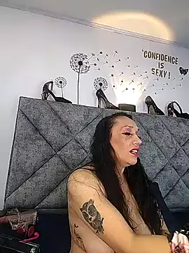 Shantey_Laurent's cam snapshot