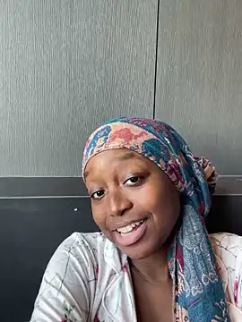 tia___fox's cam snapshot