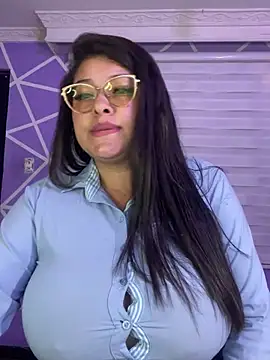 MiiaaJoness's cam snapshot