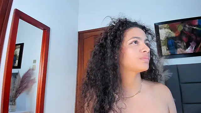 AntonellaHall_'s cam snapshot