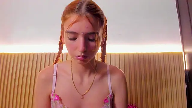 Alana_333's cam snapshot