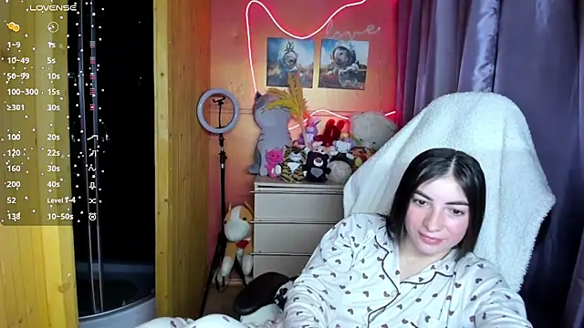 Fiery_Brunette_'s cam snapshot