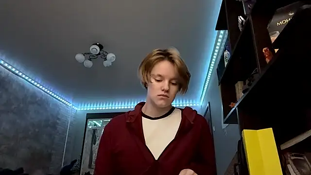 CutieGoga's cam snapshot