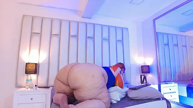 aandreaperez's cam snapshot