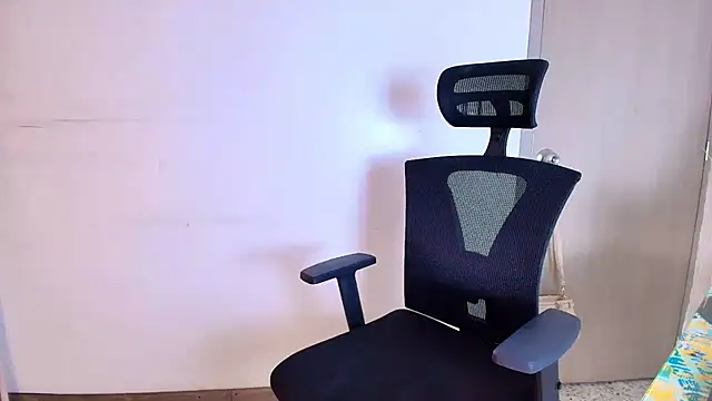 Zuzana21's cam snapshot