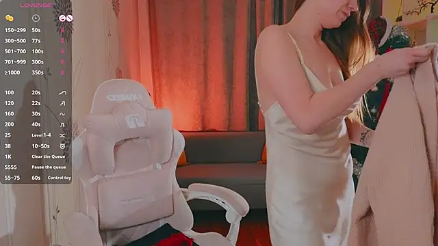 Lovella_Lips live sex cam