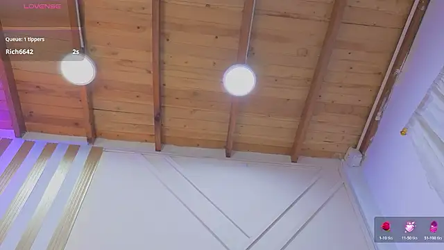 ashley__foxx_'s cam snapshot