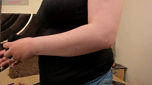 Lady_Lure's cam snapshot