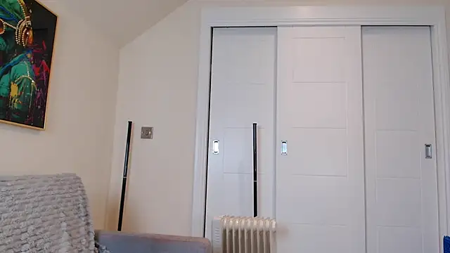 lou_roar's cam snapshot