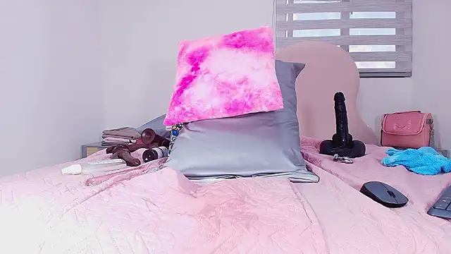 lu_mystic's cam snapshot