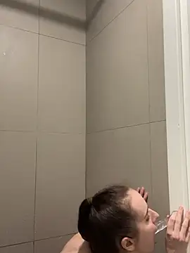 peachshadee's cam snapshot