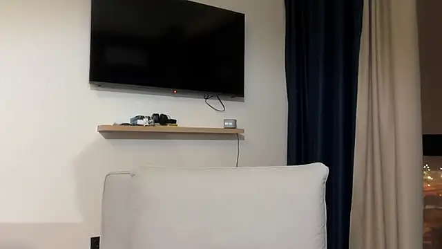 _liatris_'s cam snapshot