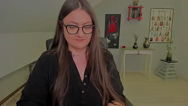 MistressDarrah's cam snapshot