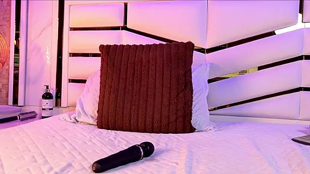 ambar_rosse25's cam snapshot