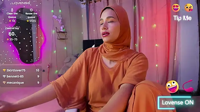 ShanaJamil's cam snapshot