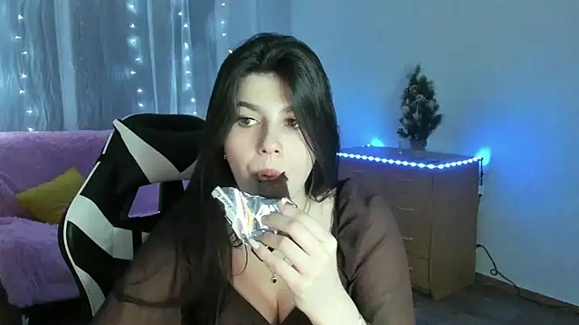 KisaModel's cam snapshot