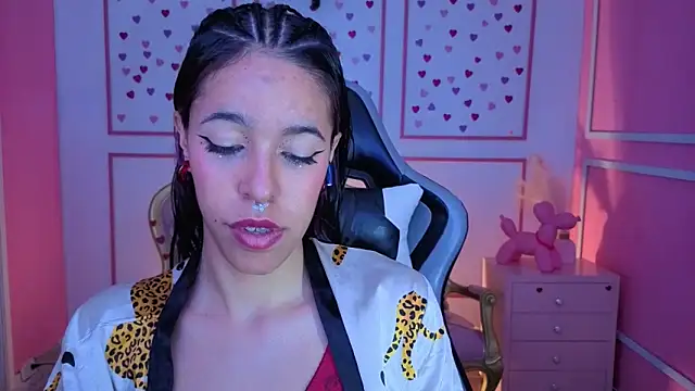 stephania_t's cam snapshot