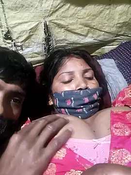 Indiandesicouple155's cam snapshot