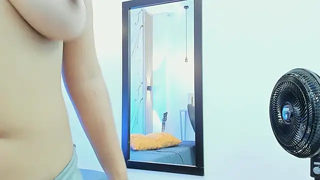 gabriela_cortez's cam snapshot