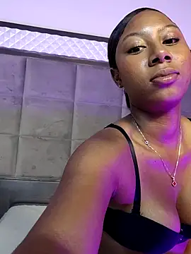 TalianaNewton's cam snapshot