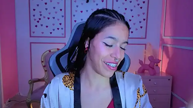 stephania_t's cam snapshot