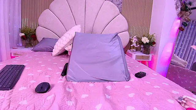 aisha_sh's cam snapshot