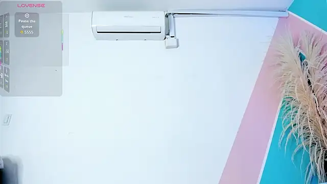 mara_winters_'s cam snapshot