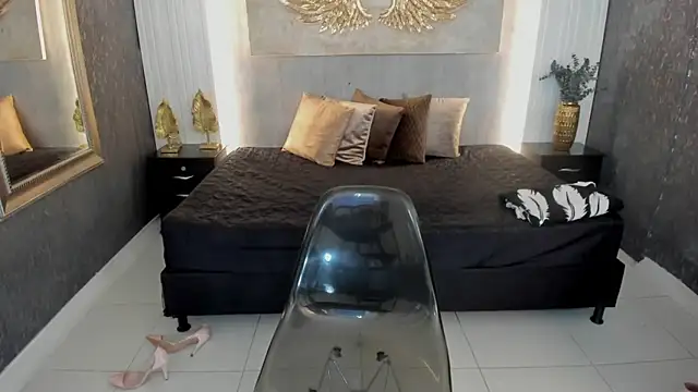 cintiagreyx's cam snapshot